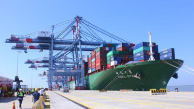 Rà soát, bổ sung các điểm trung chuyển, phát triển hạ tầng kết nối cảng biển