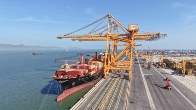 Bến 3, 4 tại khu cảng Lạch Huyện được tiếp nhận tàu lên đến 165.000 DWT