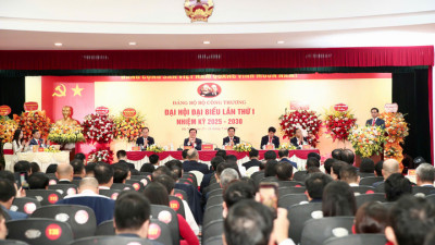 Phó Thủ tướng Bùi Thanh Sơn: Công Thương là 'lá cờ đầu' trên mặt trận kinh tế