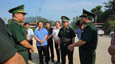 Khảo sát phương thức vận chuyển hàng hoá tại cửa khẩu quốc tế Hữu Nghị