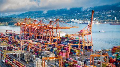 Mức độ trung tâm của cảng biển Canada sụt giảm, một số hàng từ Đông Nam Á phải cập cảng Los Angeles 
