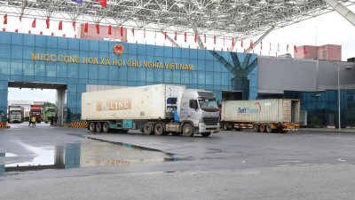 Từ 1/3/2026, Hải quan được chủ động dừng thông quan khi phát hiện nghi vấn hàng giả