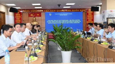 TP. Hồ Chí Minh: Tăng tốc hiện thực hóa mục tiêu trung tâm dịch vụ logistics quốc tế