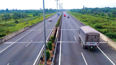 Cao tốc TP Hồ Chí Minh - Cần Thơ sẽ nâng cao hiệu quả logistics
