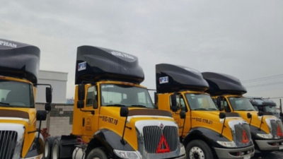 CÔNG TY TNHH THƯƠNG MẠI XUẤT NHẬP KHẨU HÙNG PHAN nhận giao hàng hóa 