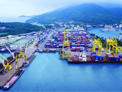Vietship cung cấp dịch vụ cho thuê container tại cảng Cần Thơ