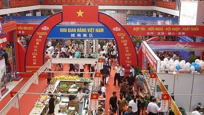 Hội chợ Thương mại quốc tế Việt - Trung lần thứ 23  kỳ vọng đẩy mạnh kim ngạch XNK thông qua cửa khẩu Lào Cai.